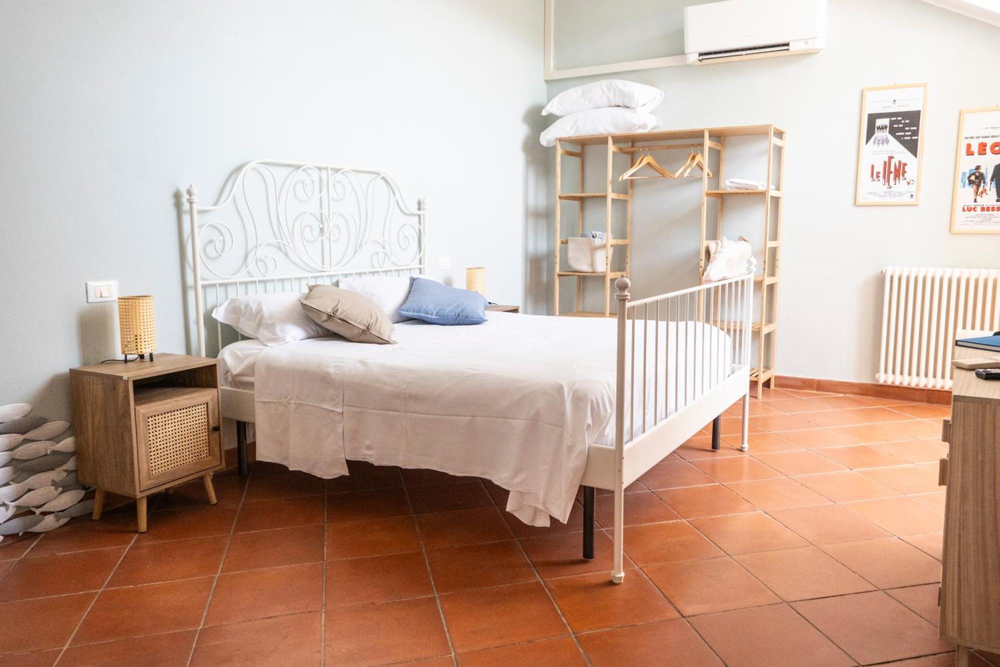 Palazzo Oddo Rental Rooms Albenga Extérieur photo
