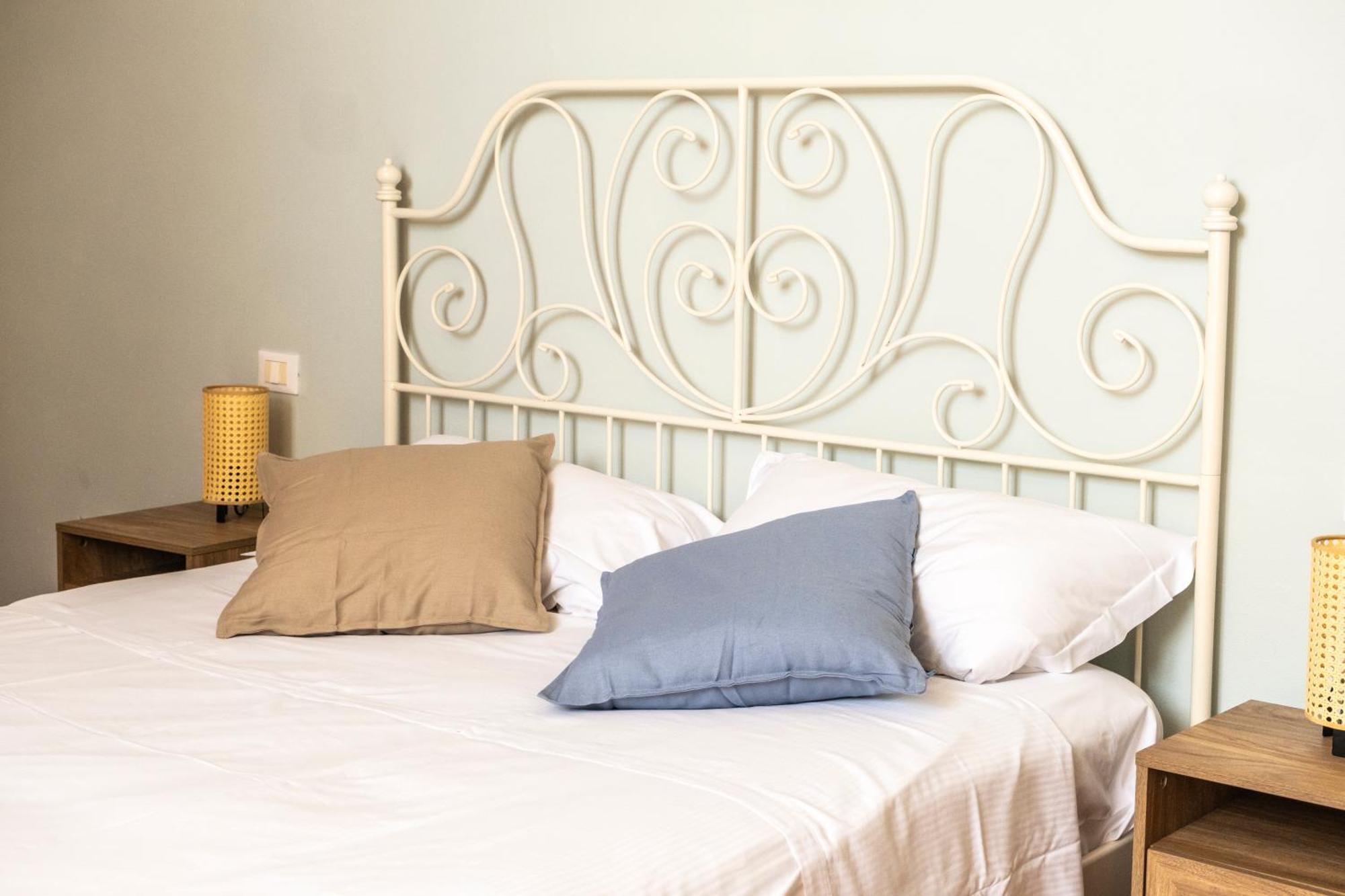 Palazzo Oddo Rental Rooms Albenga Extérieur photo